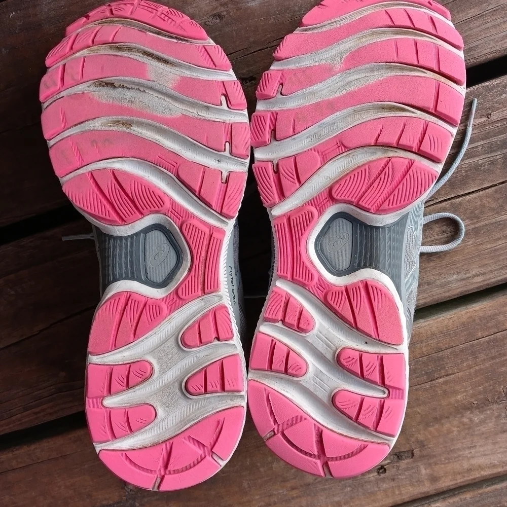 Asics Gel-Nimbus 22 Lite-Show Sheet Rock Grey Pink Wmn sz 9.5 shoe 1012A585-020.